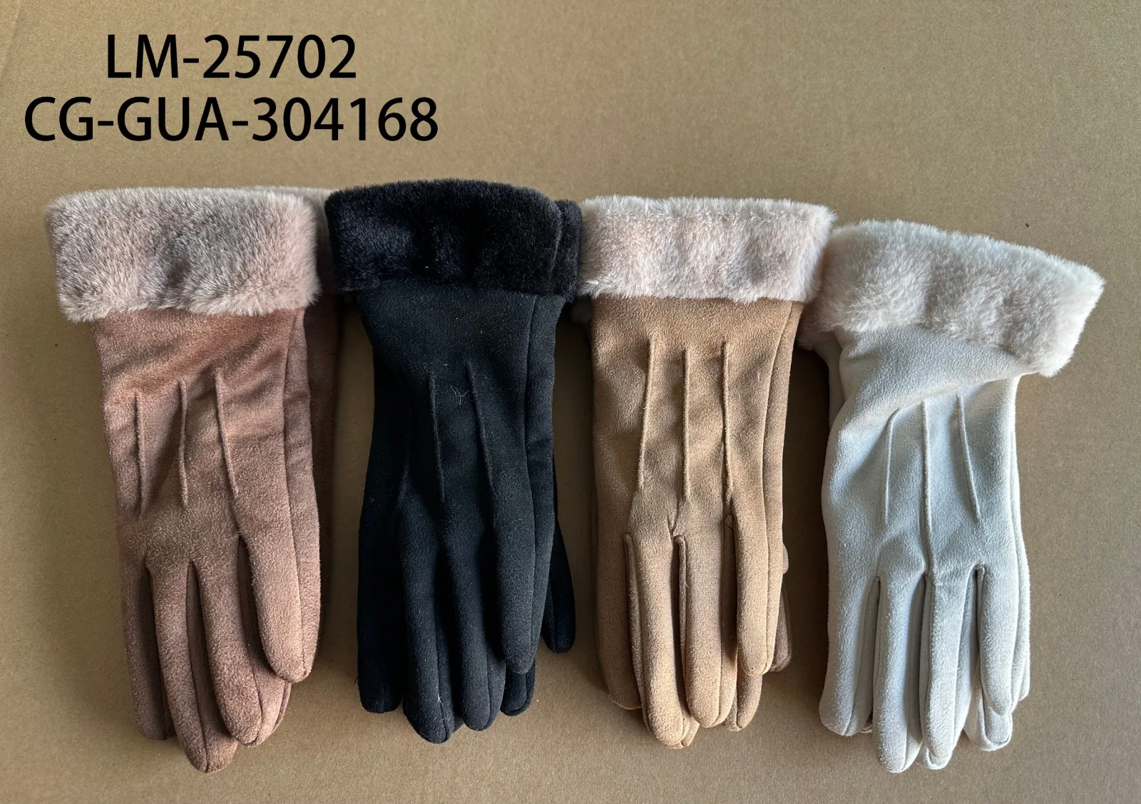 GUANTES DE GAMUZA CON PELUCHITO, 4 COLORES CITY GIRL LM-25702*240